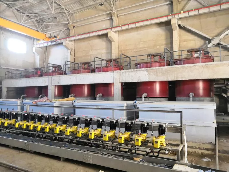 Wat maakt een agitatietank essentieel in moderne mijnbouw en verwerking?